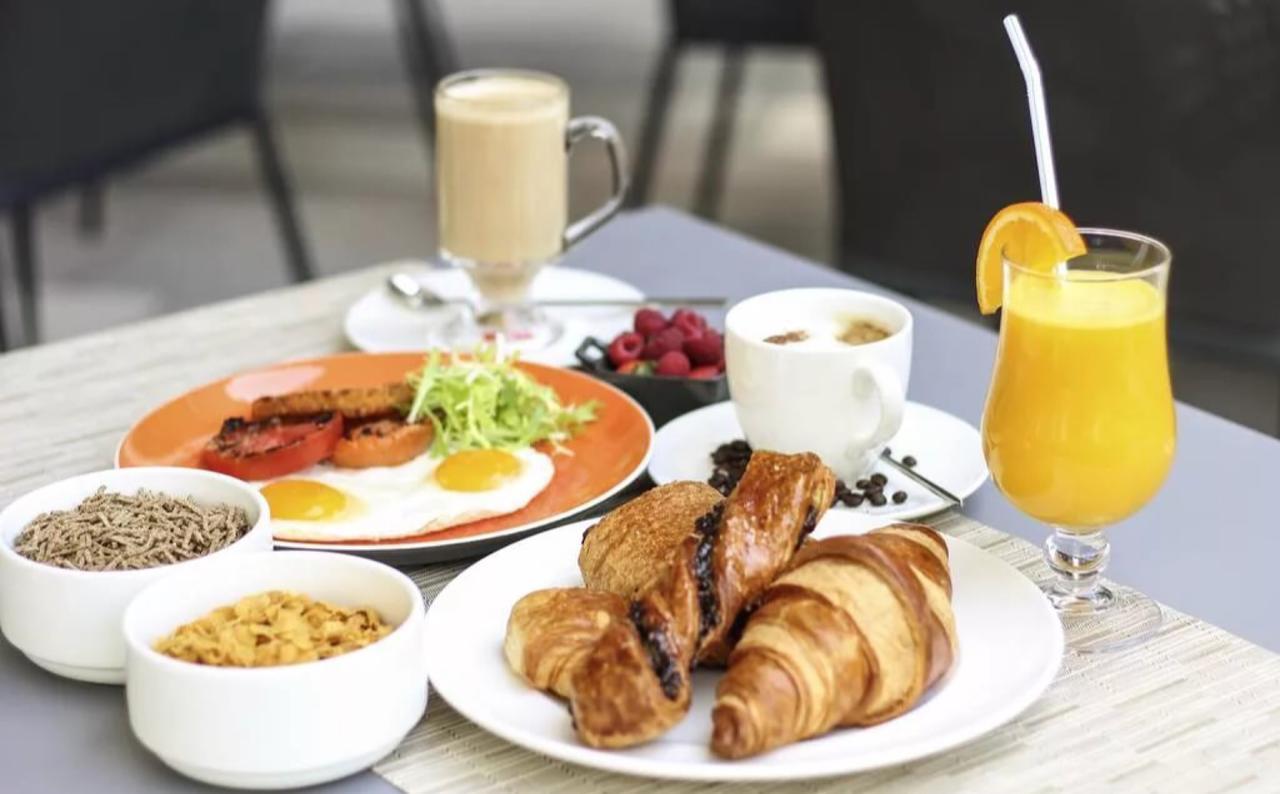 Amadeus Hotel Tiflis Dış mekan fotoğraf